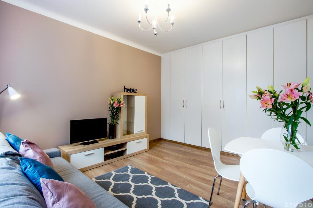 Clicktheflat Avenue Place Apart Rooms Warsawa Bagian luar foto